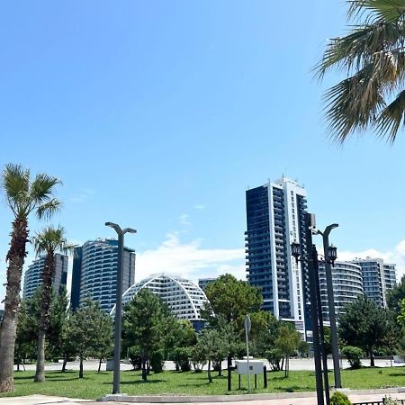 Bat Towers Studia Apartment Batumi Exterior photo