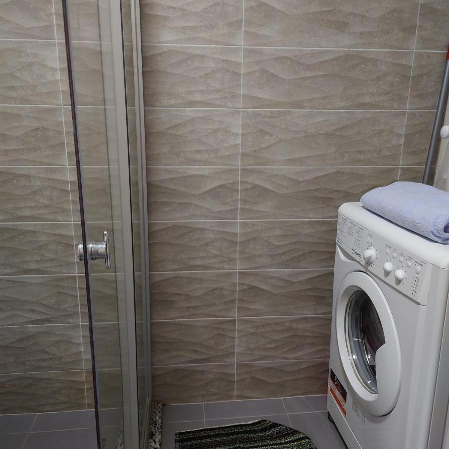 Bat Towers Studia Apartment Batumi Exterior photo